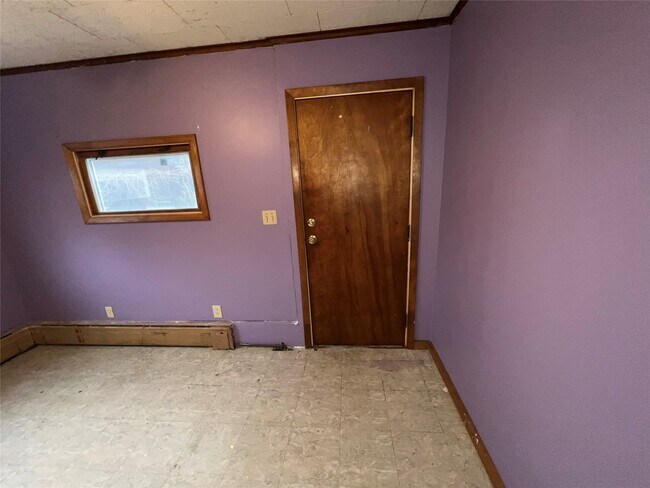 Building Photo - 4 Erie St