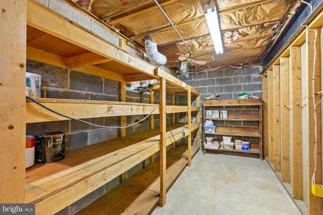 Building Photo - 19327 Frenchton Pl