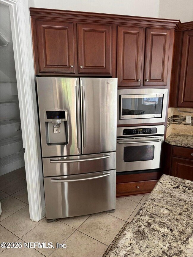 Building Photo - 9902 Windwater Ct