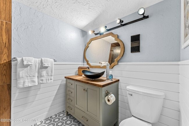 Building Photo - 1428 Rose Ct