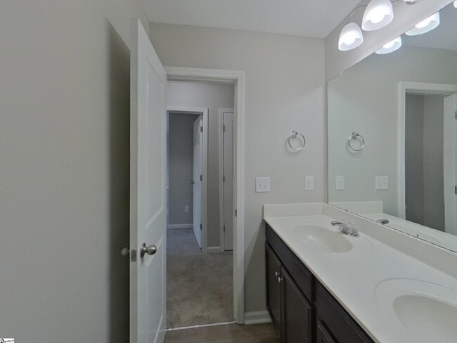 Building Photo - 117 Prairie Wolf Run