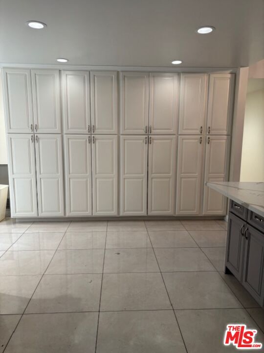 Building Photo - 1337 Avenida de Cortez