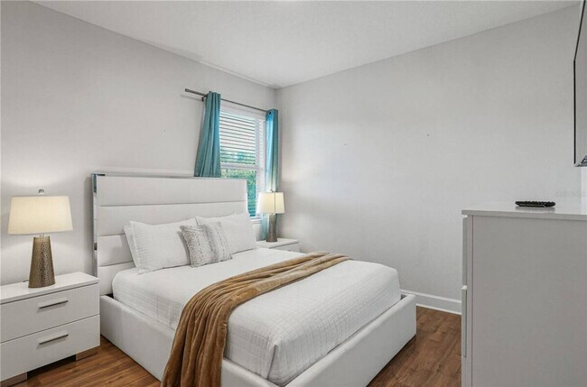 Building Photo - 2689 Calistoga Ave