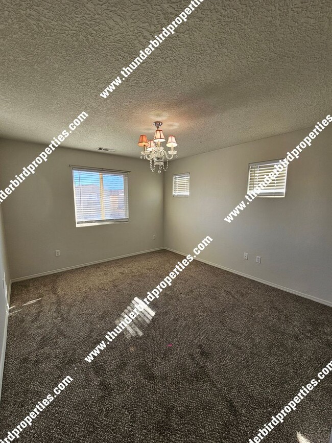 Building Photo - Available NOW! 4 Bedroom - 2.5 Bathroom - ...