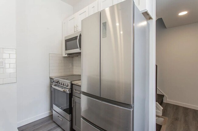 Building Photo - 2131 N 8th St