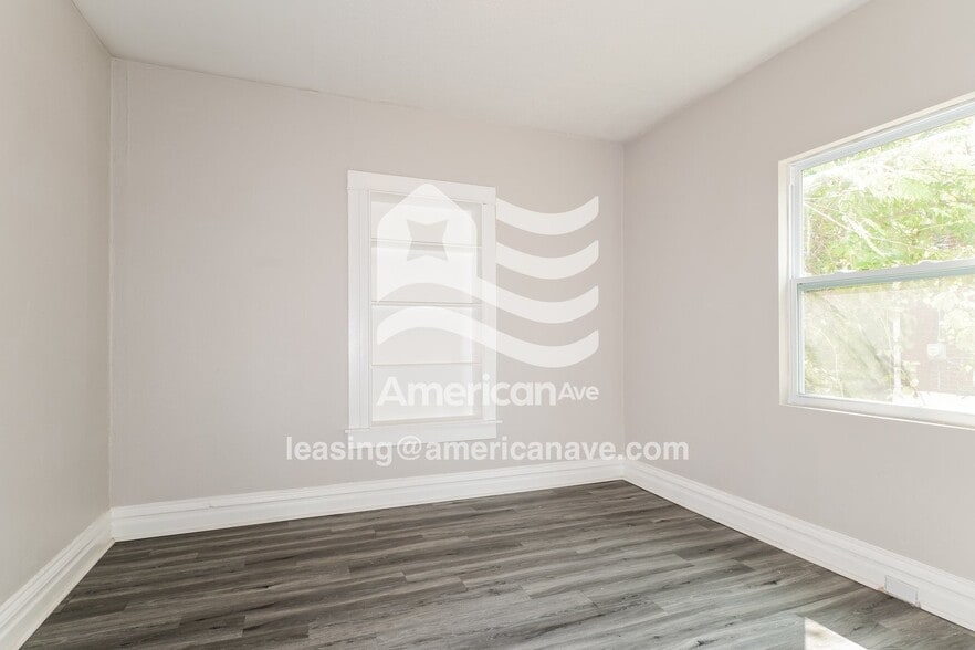 Building Photo - 6142 Payne Ave