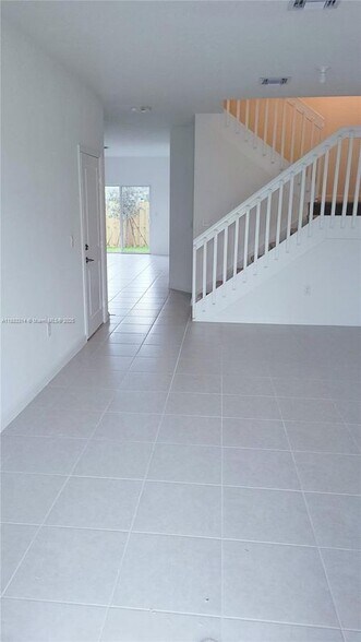 Building Photo - 12010 NW 47th Manor