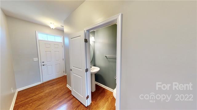 Building Photo - 1757 Evergreen Dr