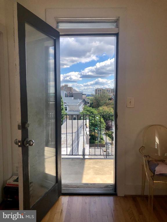 Building Photo - 2901 16th St NW