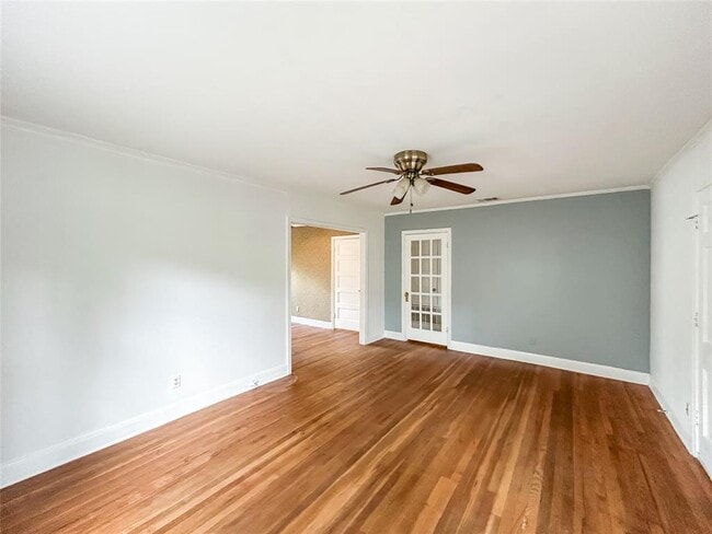 Building Photo - 5501 Montview St