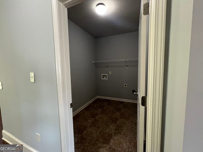 Building Photo - 204 Arden Dr