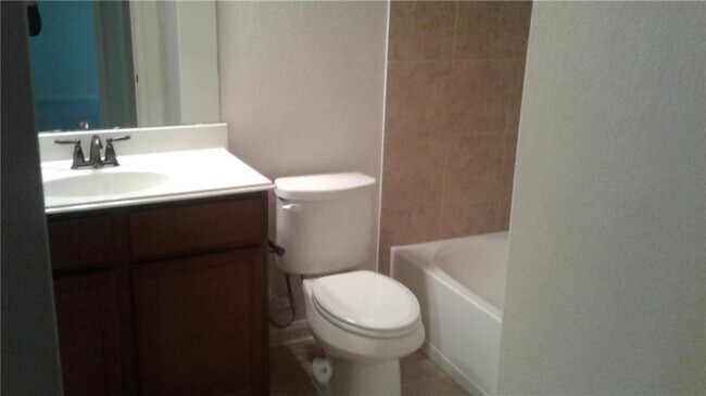 Building Photo - 1616 Treeta Trail