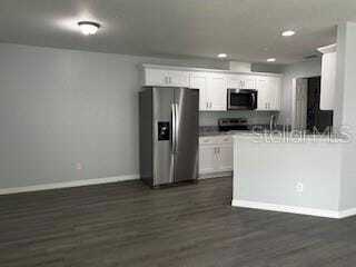 Building Photo - 4018 Oak Loop