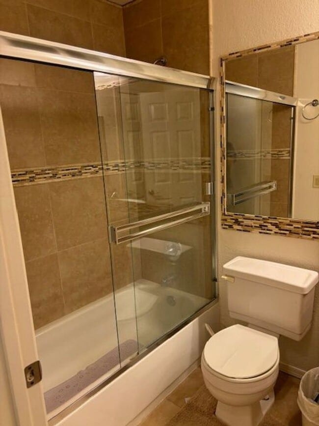 Building Photo - Two bedroom condo