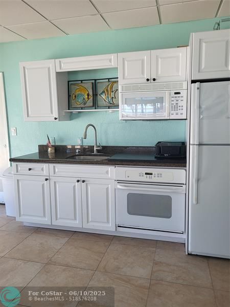 Building Photo - 133 N Pompano Beach Blvd
