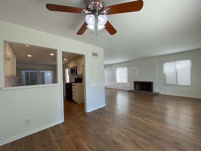 Building Photo - 21909 Huron Ln