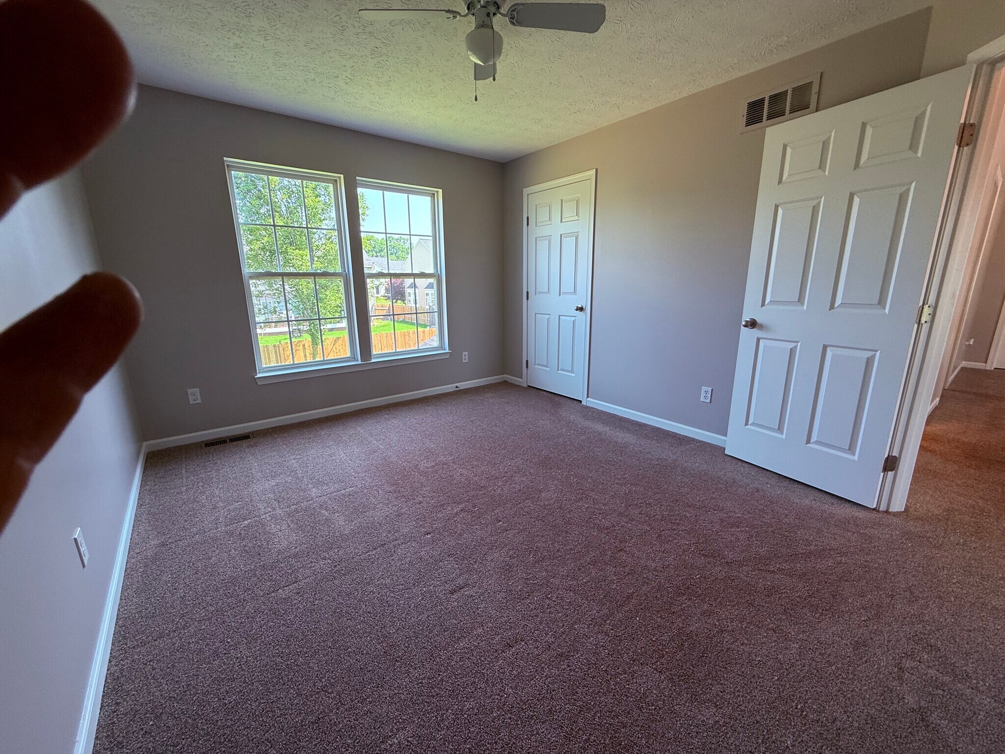 Building Photo - 657 Brookledge Ct