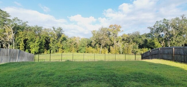 Building Photo - 5848 Vlg Rdg Wy