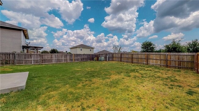 Building Photo - 2700 Horse Haven Ln