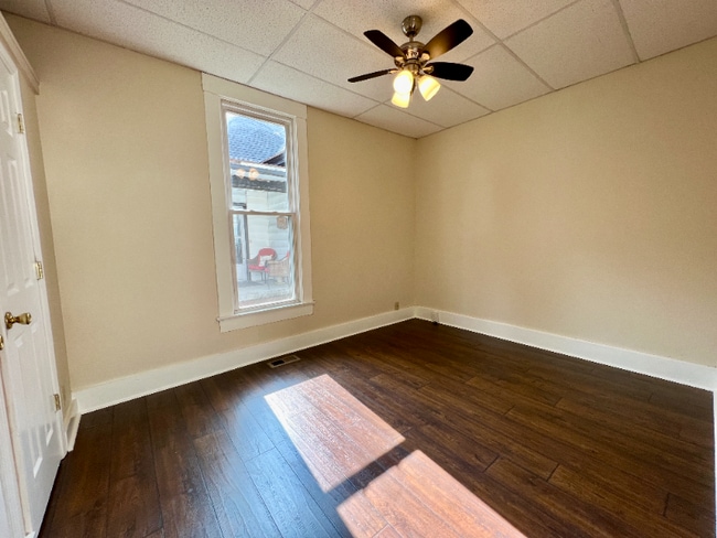 Building Photo - 1813 E Elm St