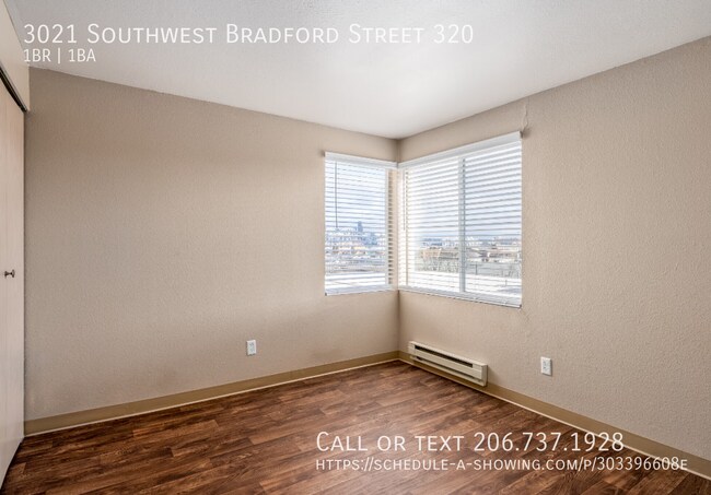 Building Photo - 3021 SW Bradford St
