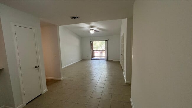 Building Photo - 10555 Turtlewood Ct