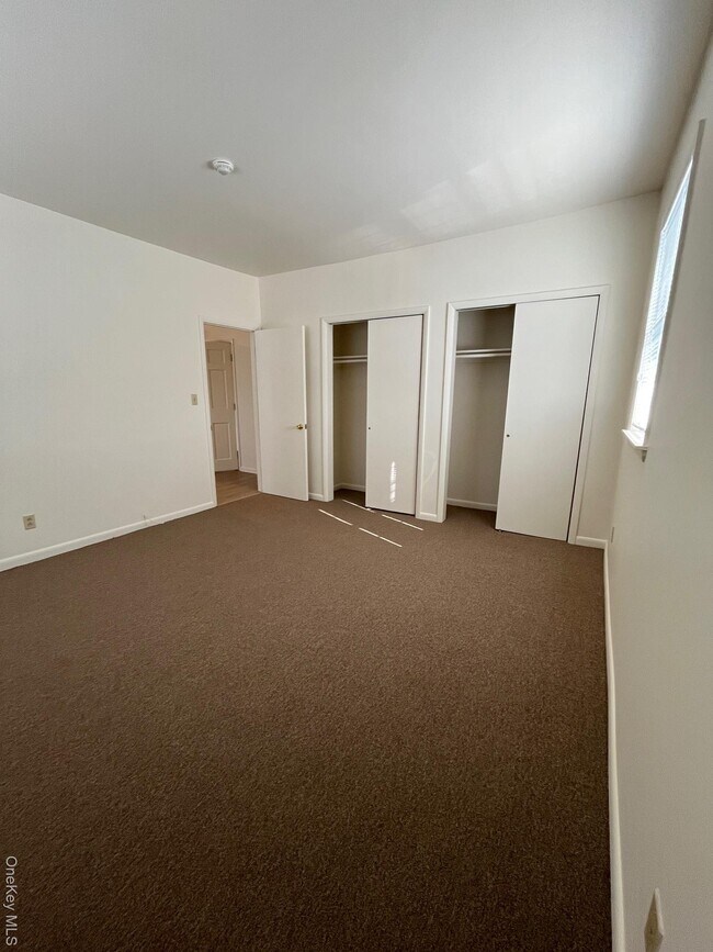 Building Photo - 1 N Rockland Ave