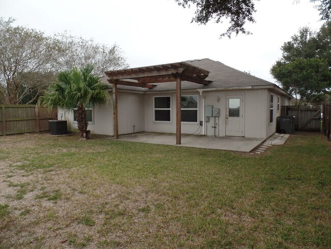 Building Photo - 317 Clydesdale Ln