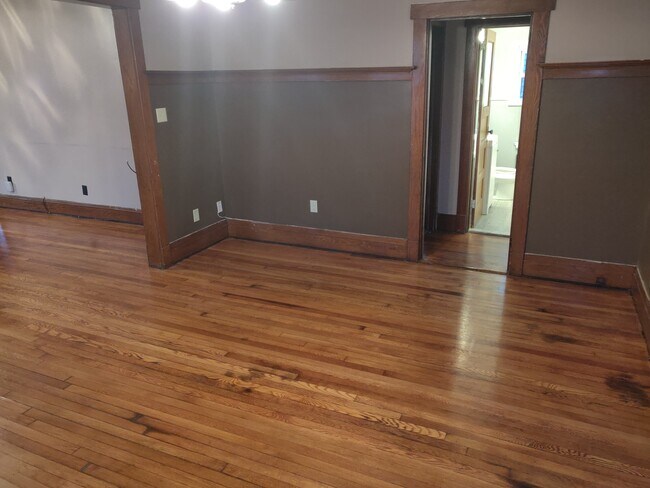 Building Photo - 308 Hoboken Rd