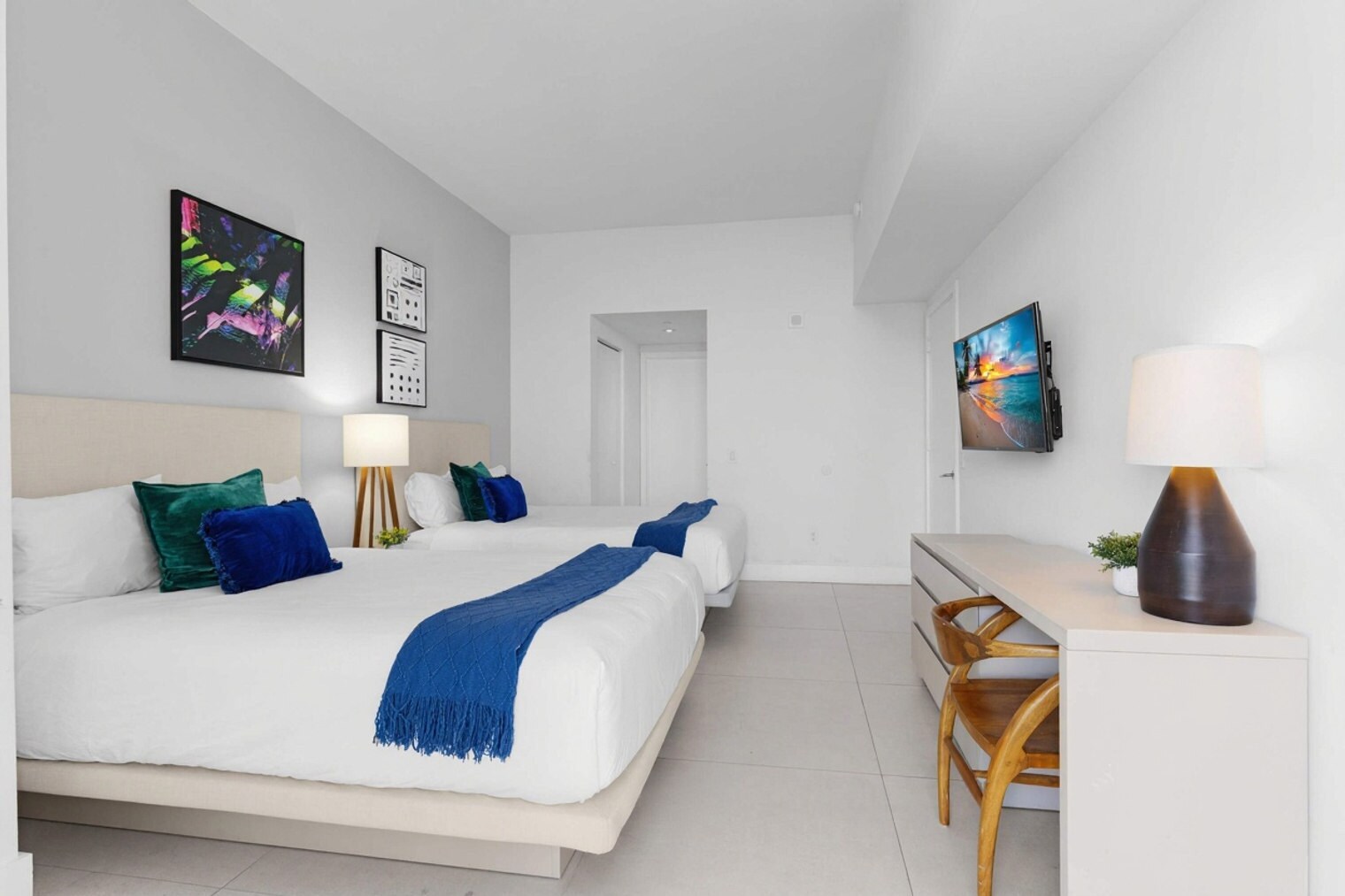 Building Photo - 4111 S Ocean Dr