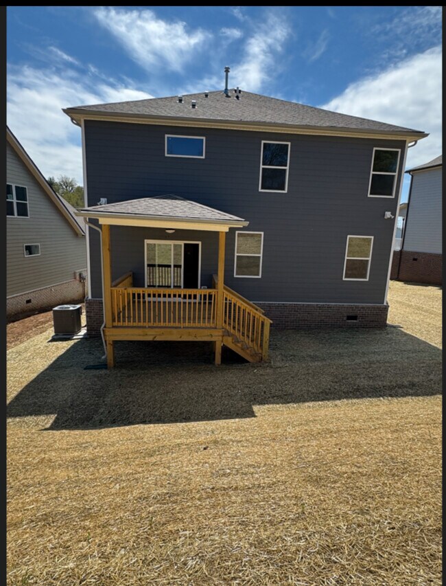Building Photo - 106 Millbrook Dr