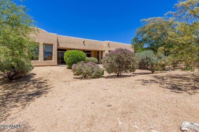 Building Photo - 8115 E Sand Flower Dr