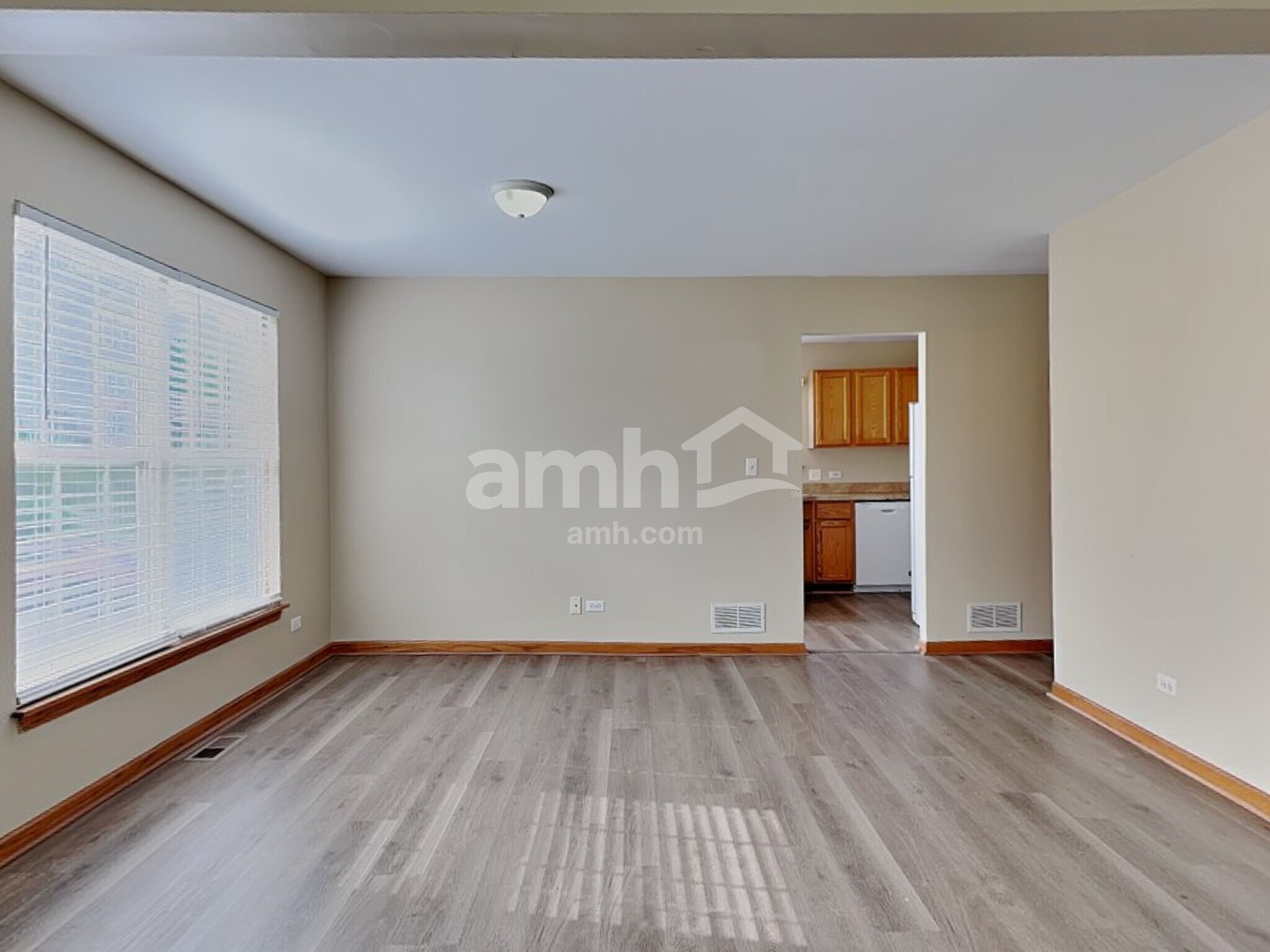 Building Photo - 775 Highview Ct