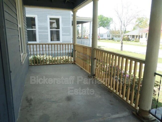 Building Photo - 1312 Nineteenth Street