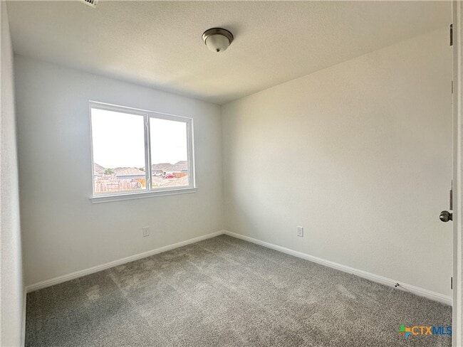 Building Photo - 124 Rollingwood Dr