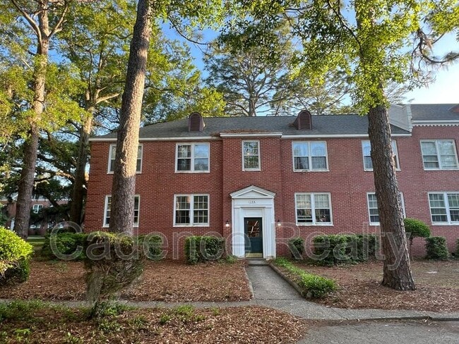 Primary Photo - 2940 Oleander Dr
