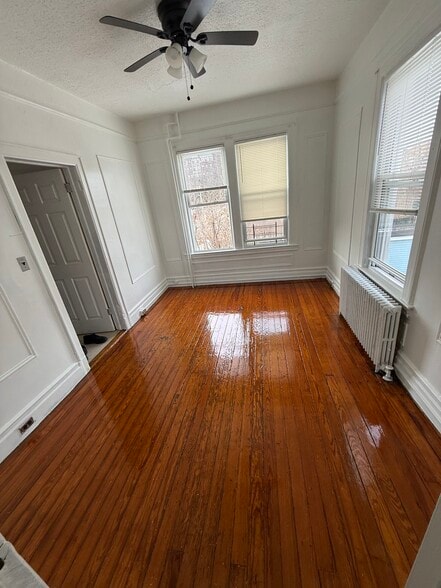 Building Photo - 22 Sherwood Ave