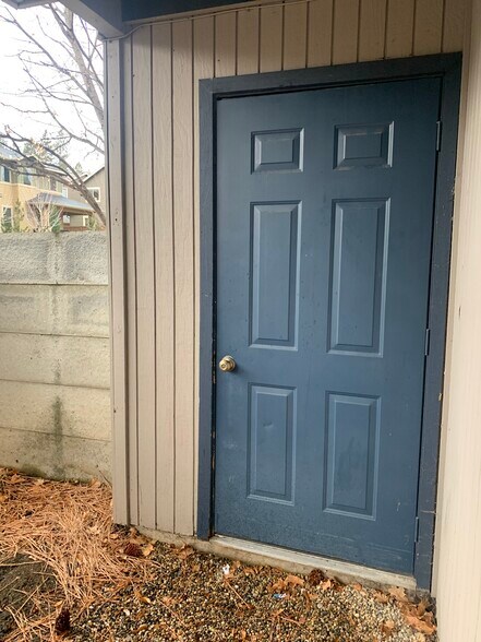 Storage room on patio - 1550 NW Milwaukee Ave