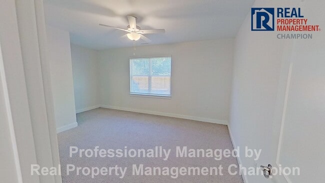 Building Photo - Newly Constructed Luxury Townhomes in Porters Neck