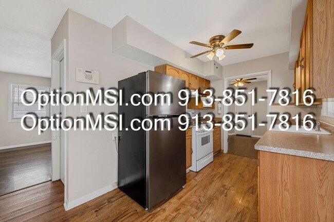 Building Photo - Charming Updated Home in a Convenient KC Location!