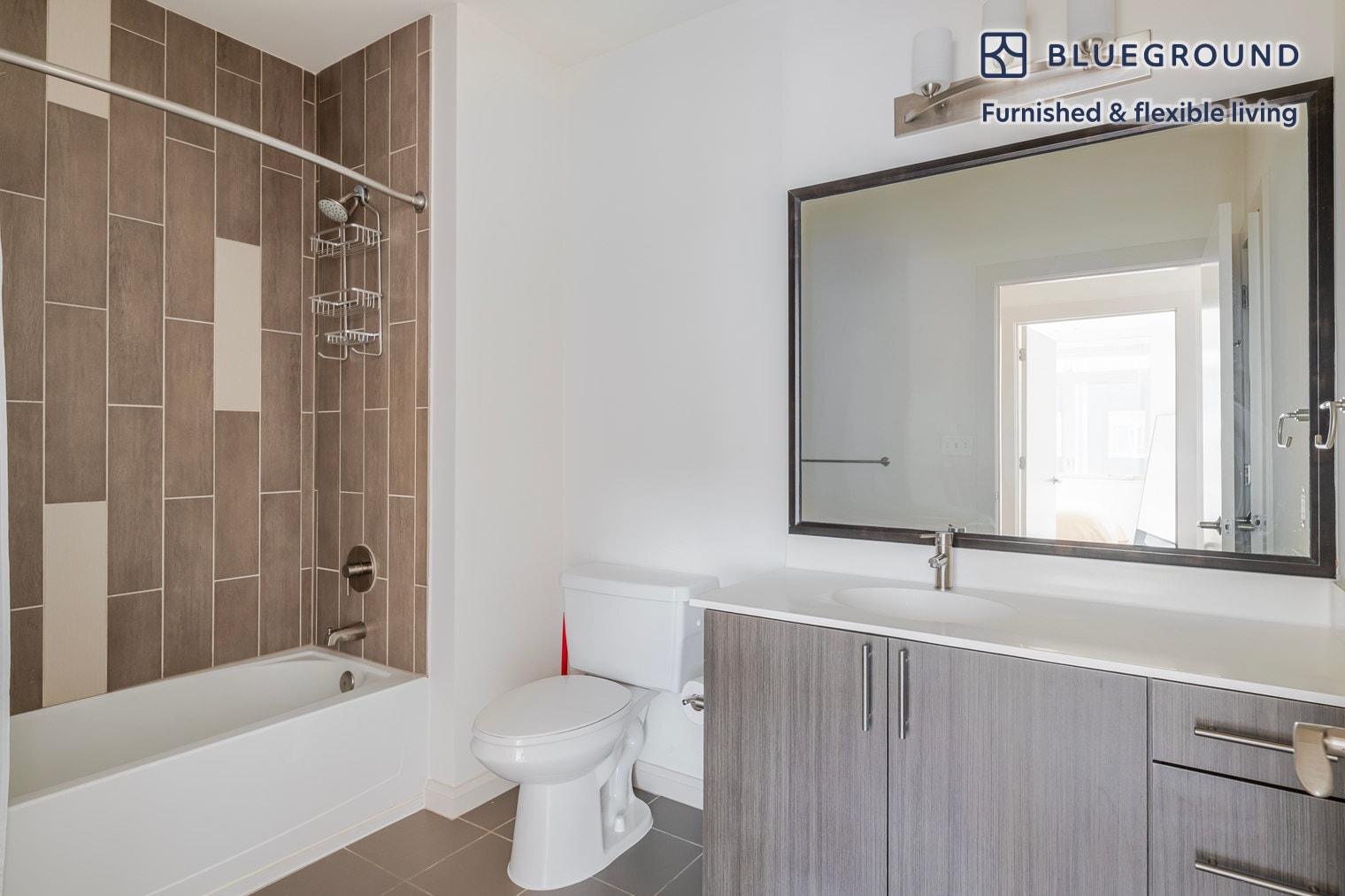 Building Photo - 36 River St