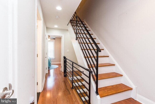 Building Photo - 1303 S Colorado St