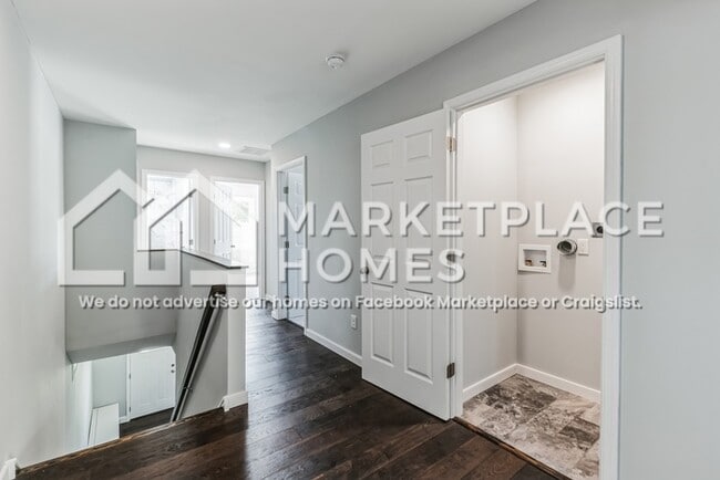 Building Photo - 1803 1/2 N 28th St