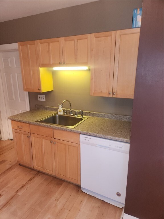 Building Photo - 57 Rowley St