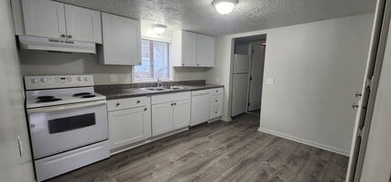 Building Photo - 940wil