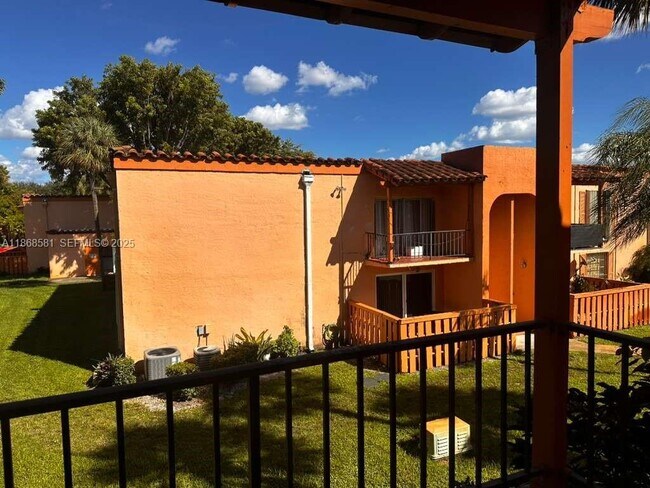 Building Photo - 7231 Miami Lakes Dr