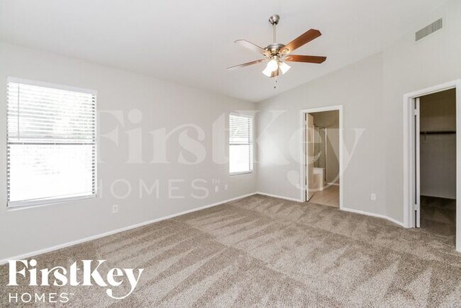 Building Photo - 20442 N 38th Dr