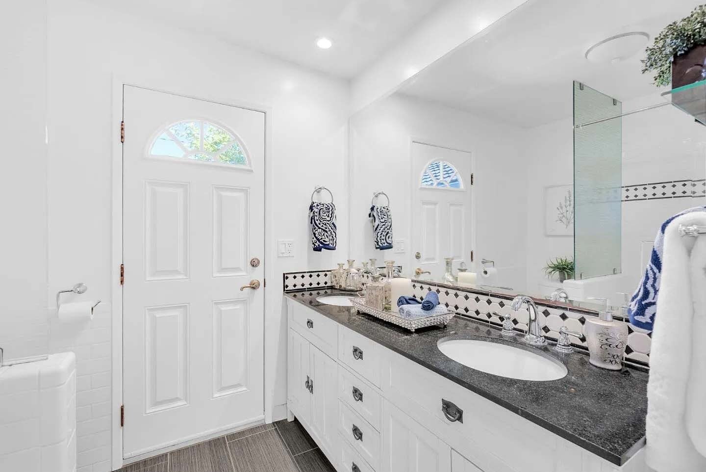 Building Photo - 6332 McAbee Rd