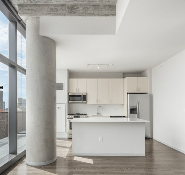 Building Photo - 720 S Clark St