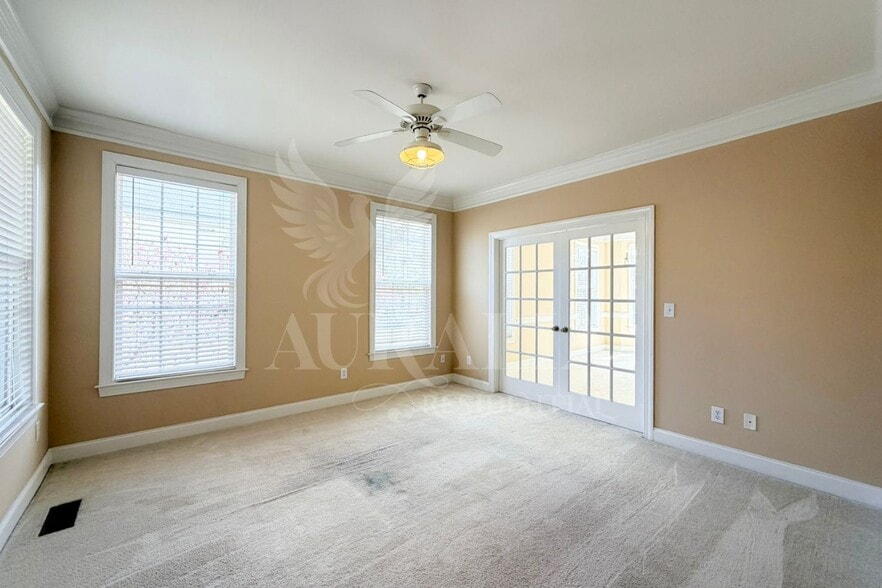 Building Photo - 101 Scotlow Way